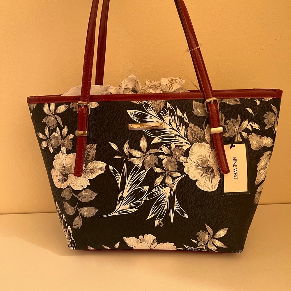 Brand new Nine West purse